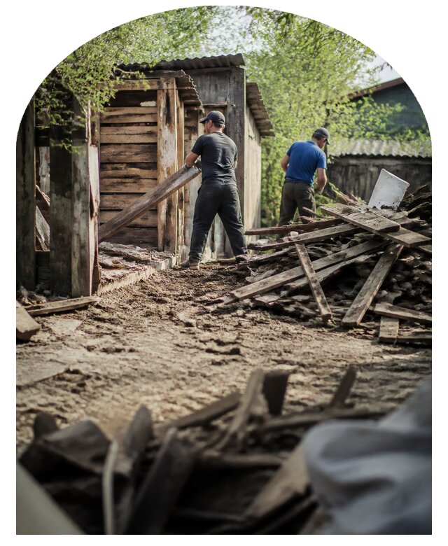 Демонтаж старых построек и сооружений в Красноярске под ключ